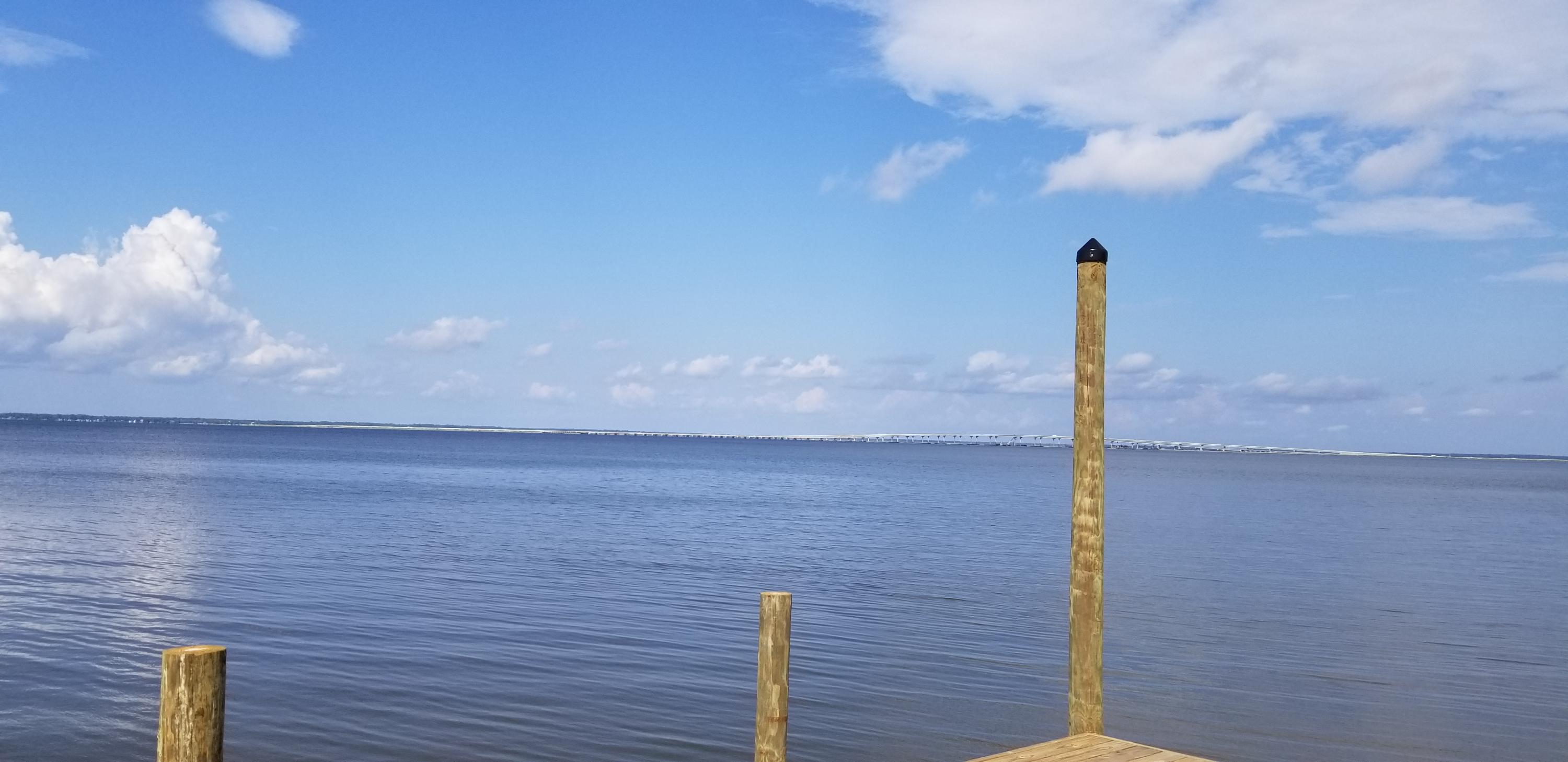 SECLUSION BAY - Residential