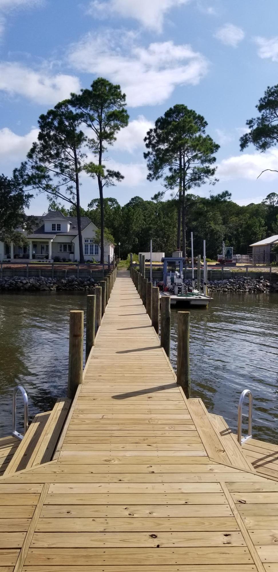 SECLUSION BAY - Residential