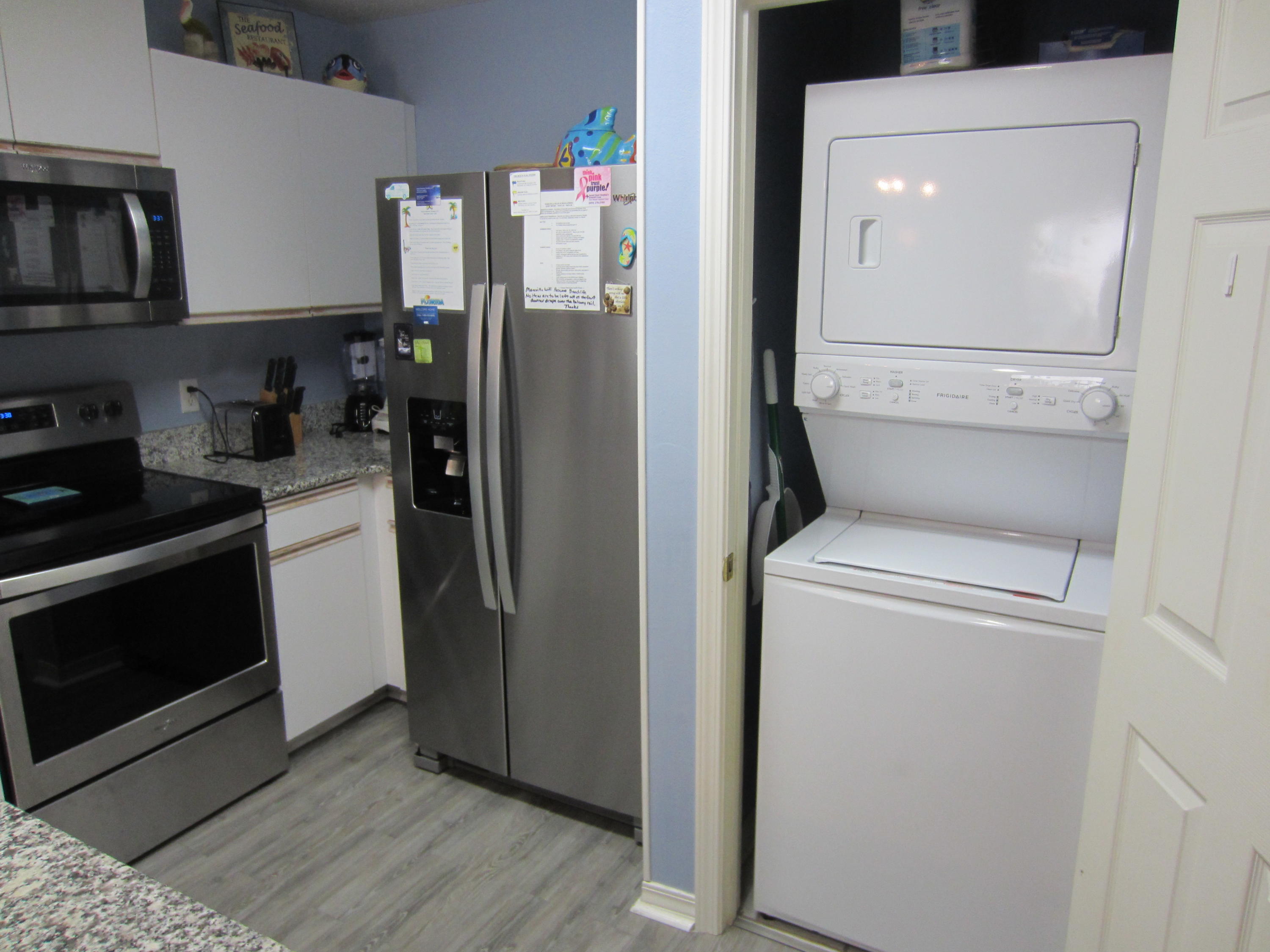 MARAVILLA CONDO 3 - Residential