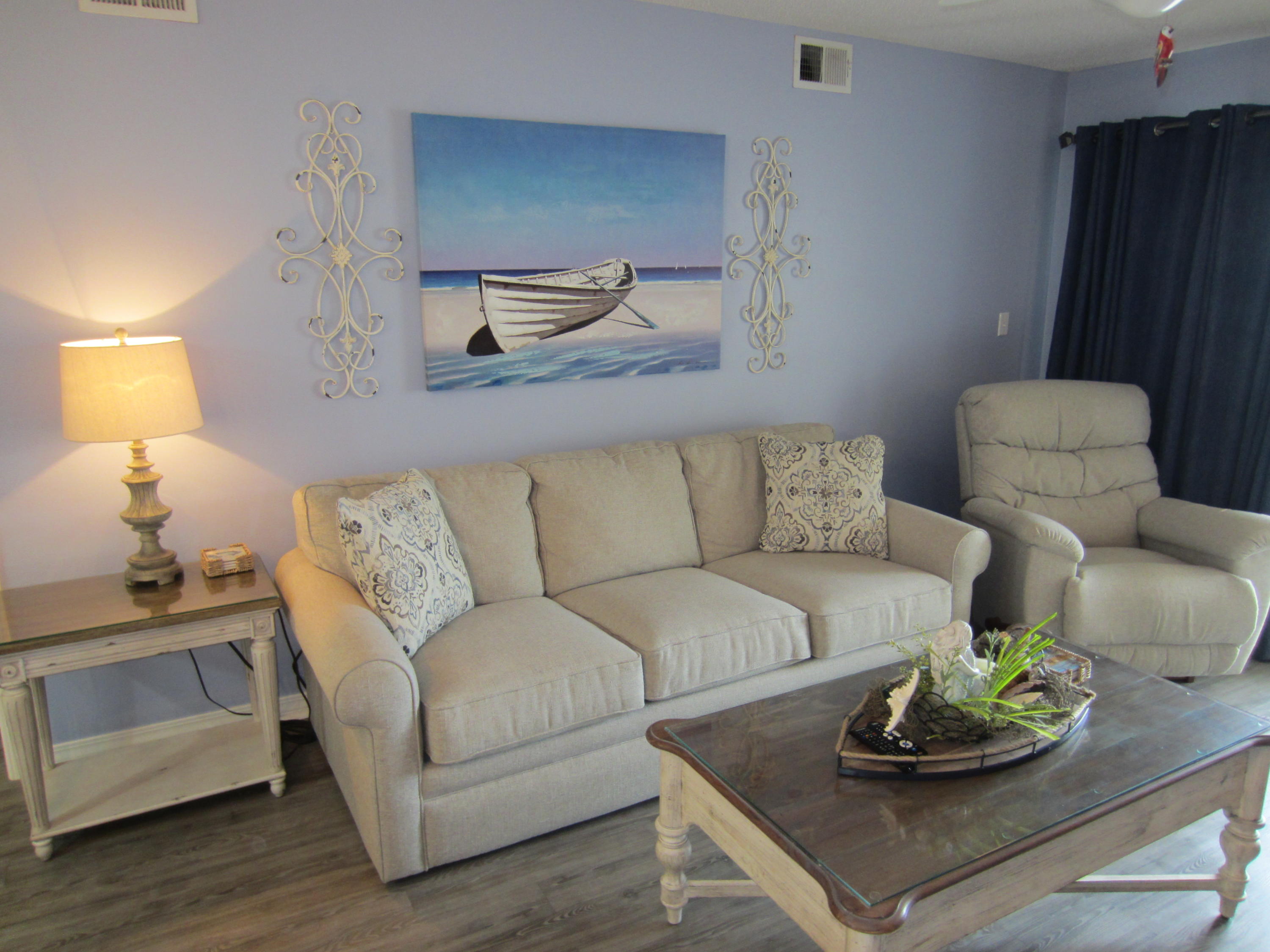 MARAVILLA CONDO 3 - Residential