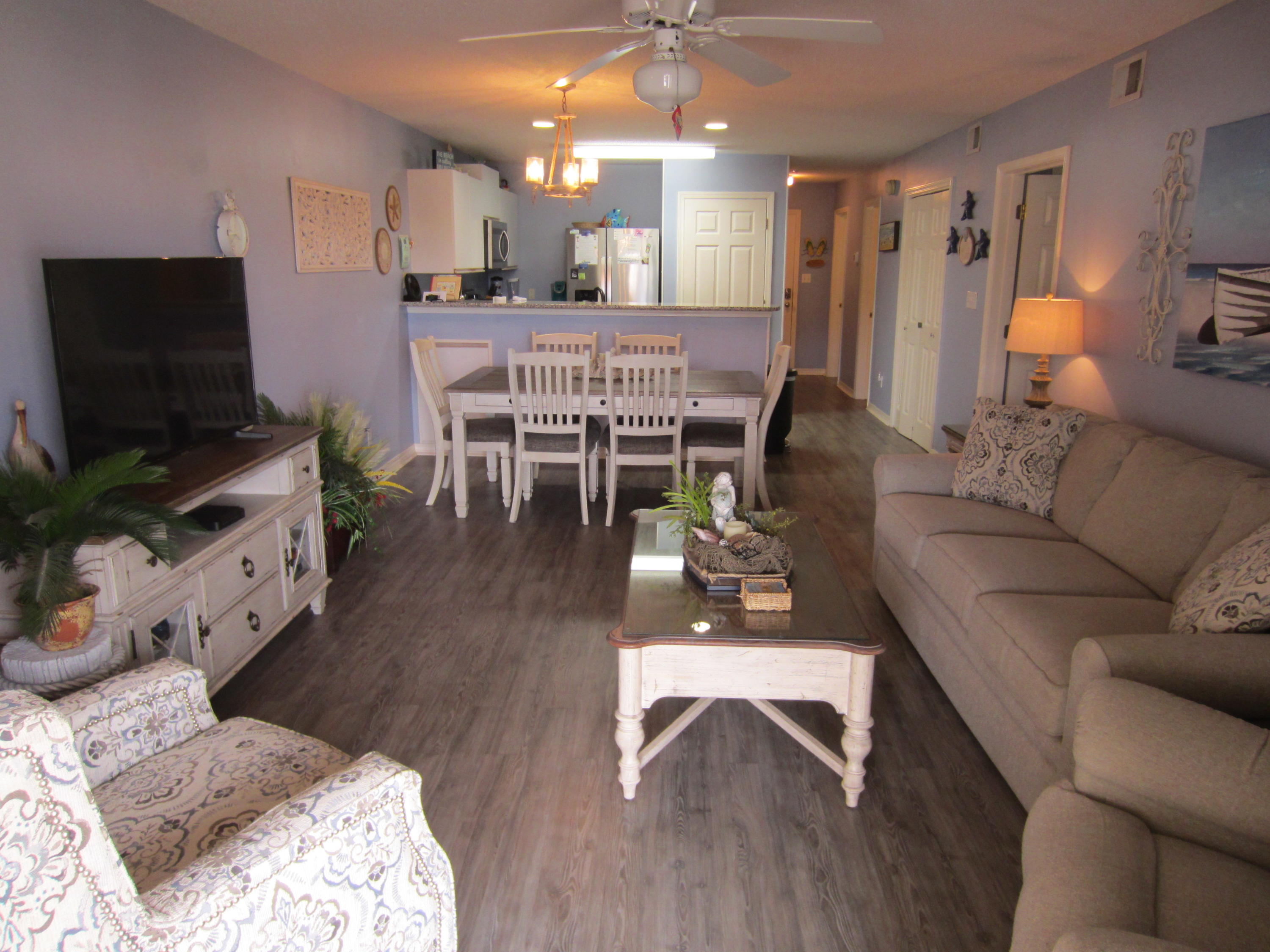 MARAVILLA CONDO 3 - Residential