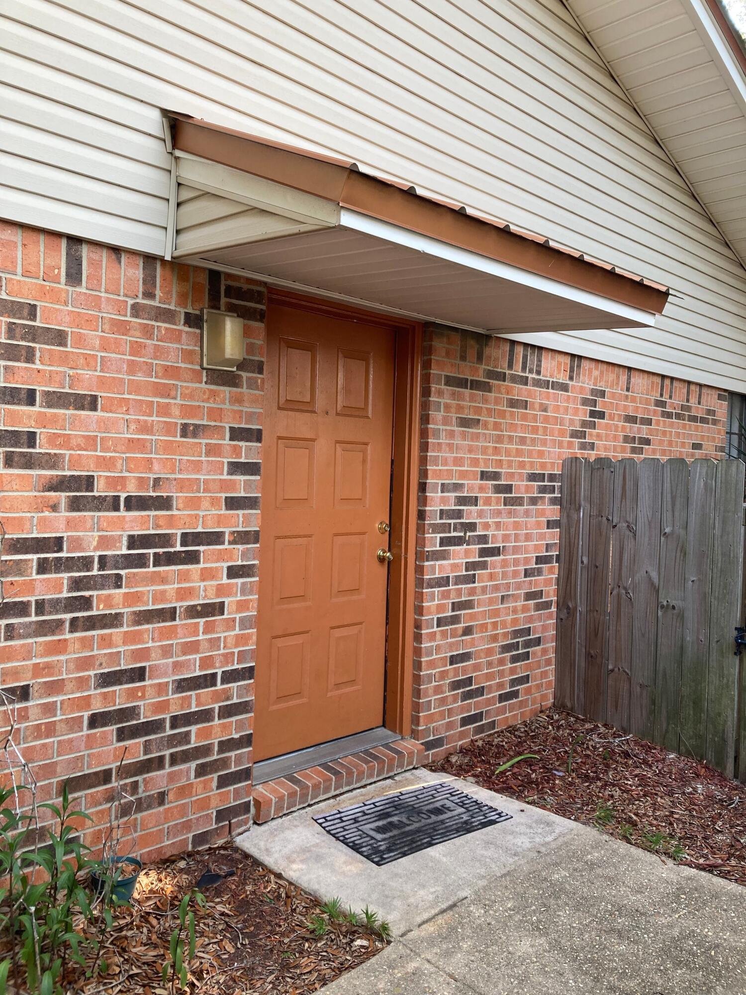 Classic Manor - Residential Lease