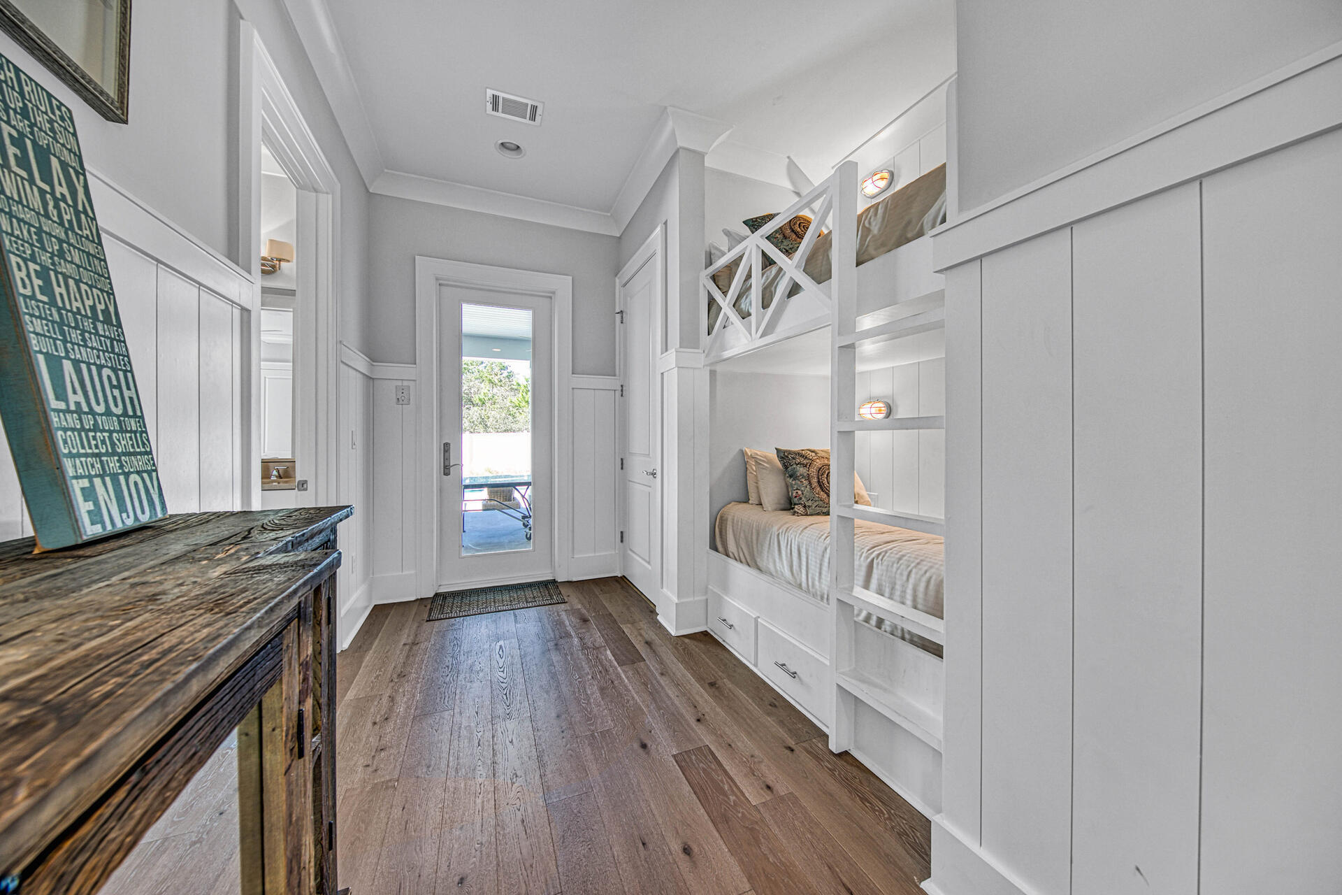 GULF SHORE MANOR - Residential