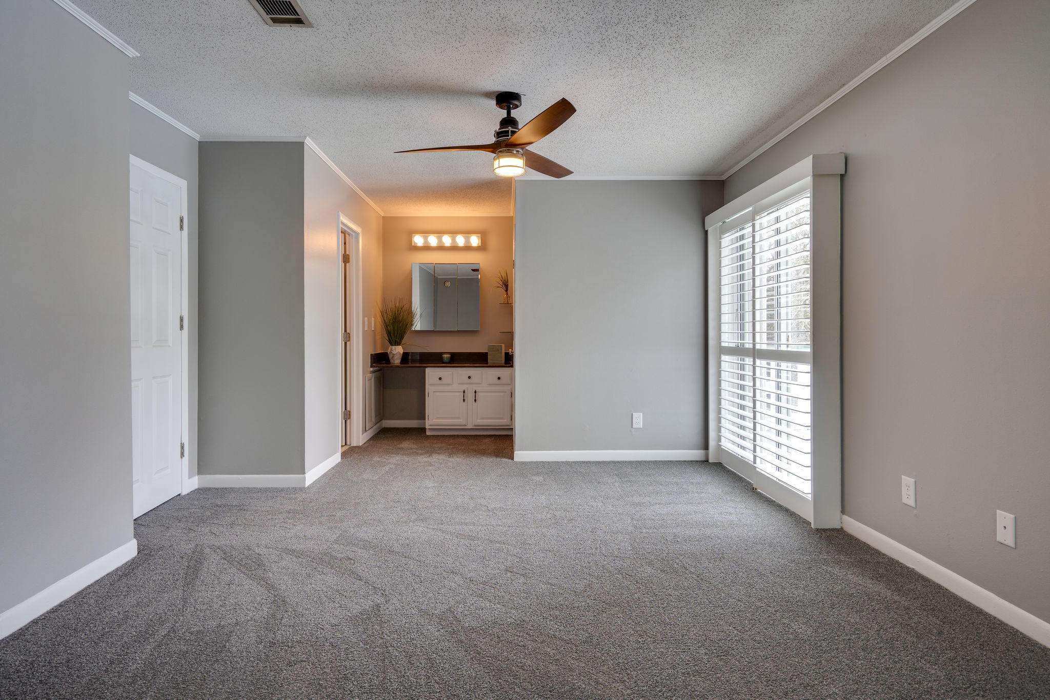 LAKE SHARON ESTATES - Residential