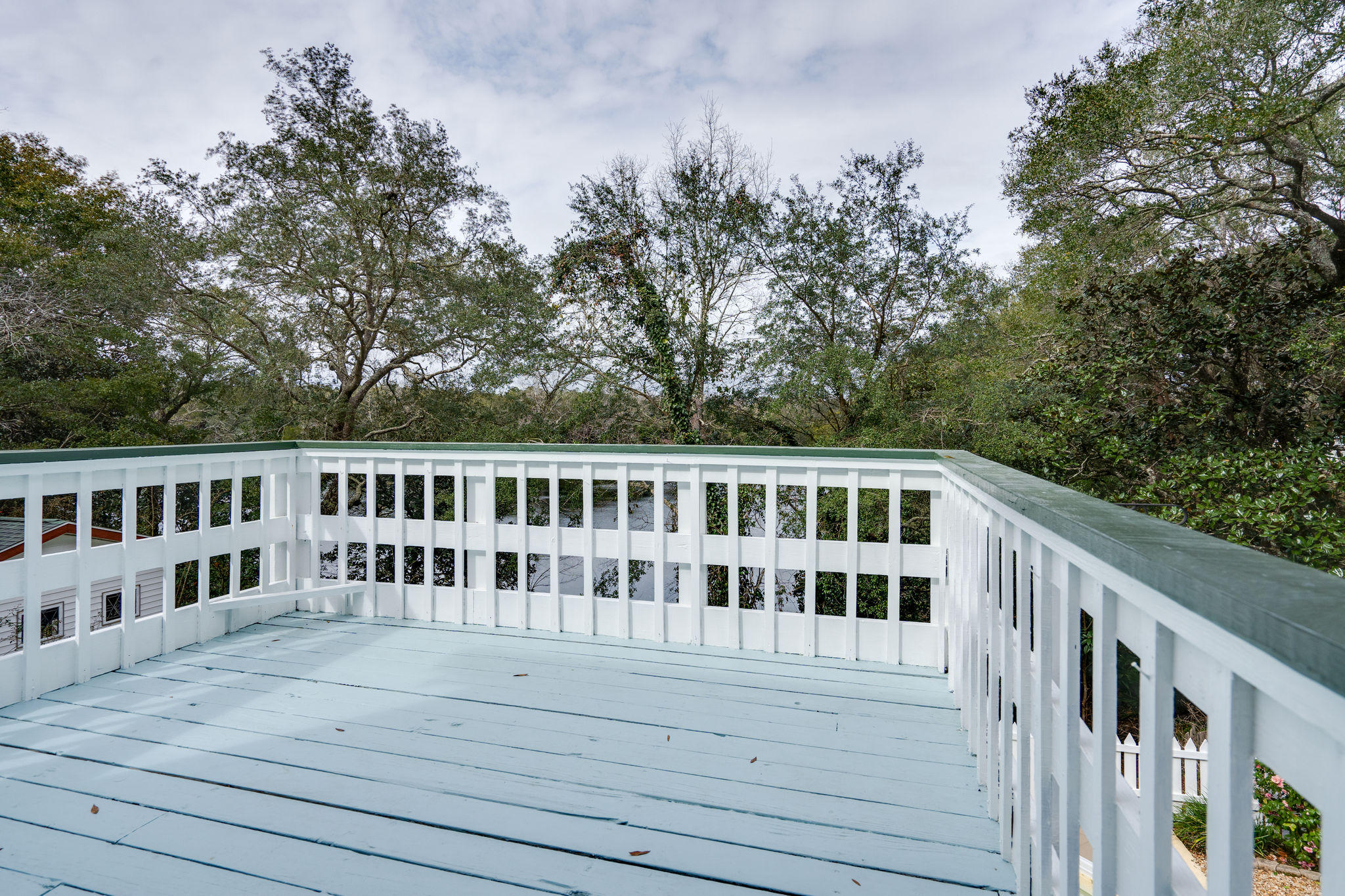 LAKE SHARON ESTATES - Residential