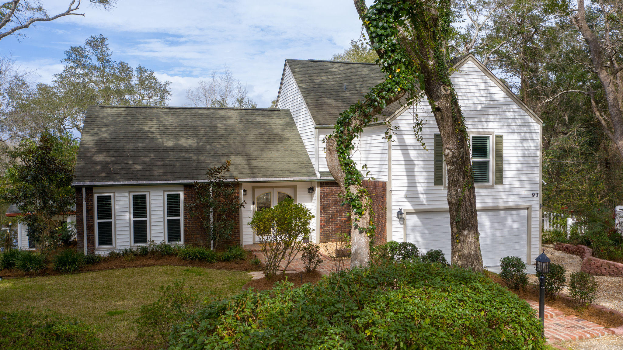 LAKE SHARON ESTATES - Residential