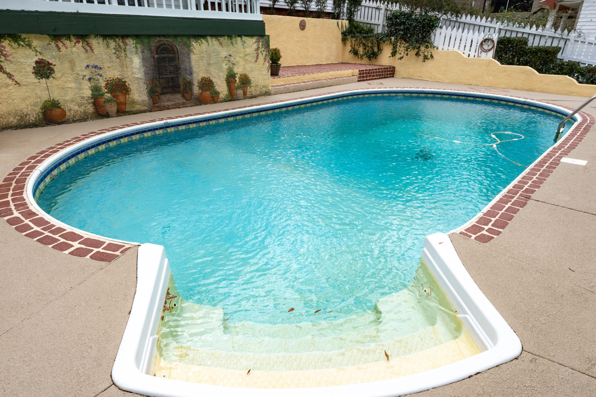 LAKE SHARON ESTATES - Residential