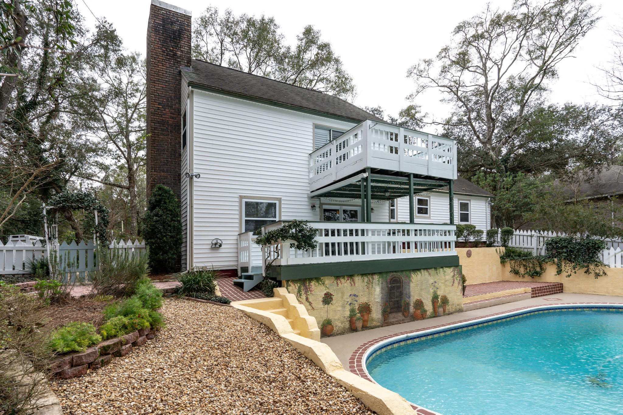 LAKE SHARON ESTATES - Residential