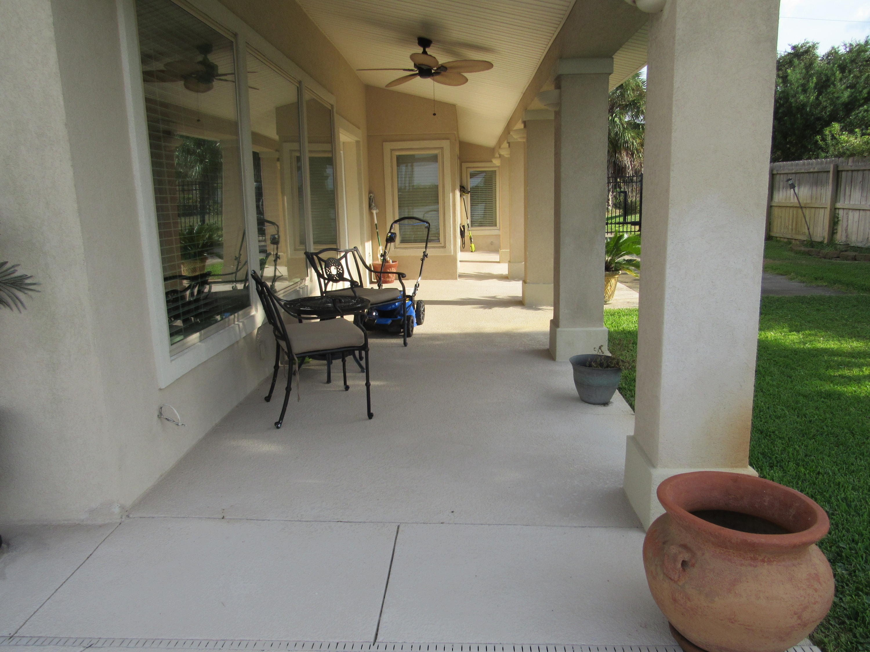 SANTA ROSA ISLAND LOT 476 BLK 8 - Residential