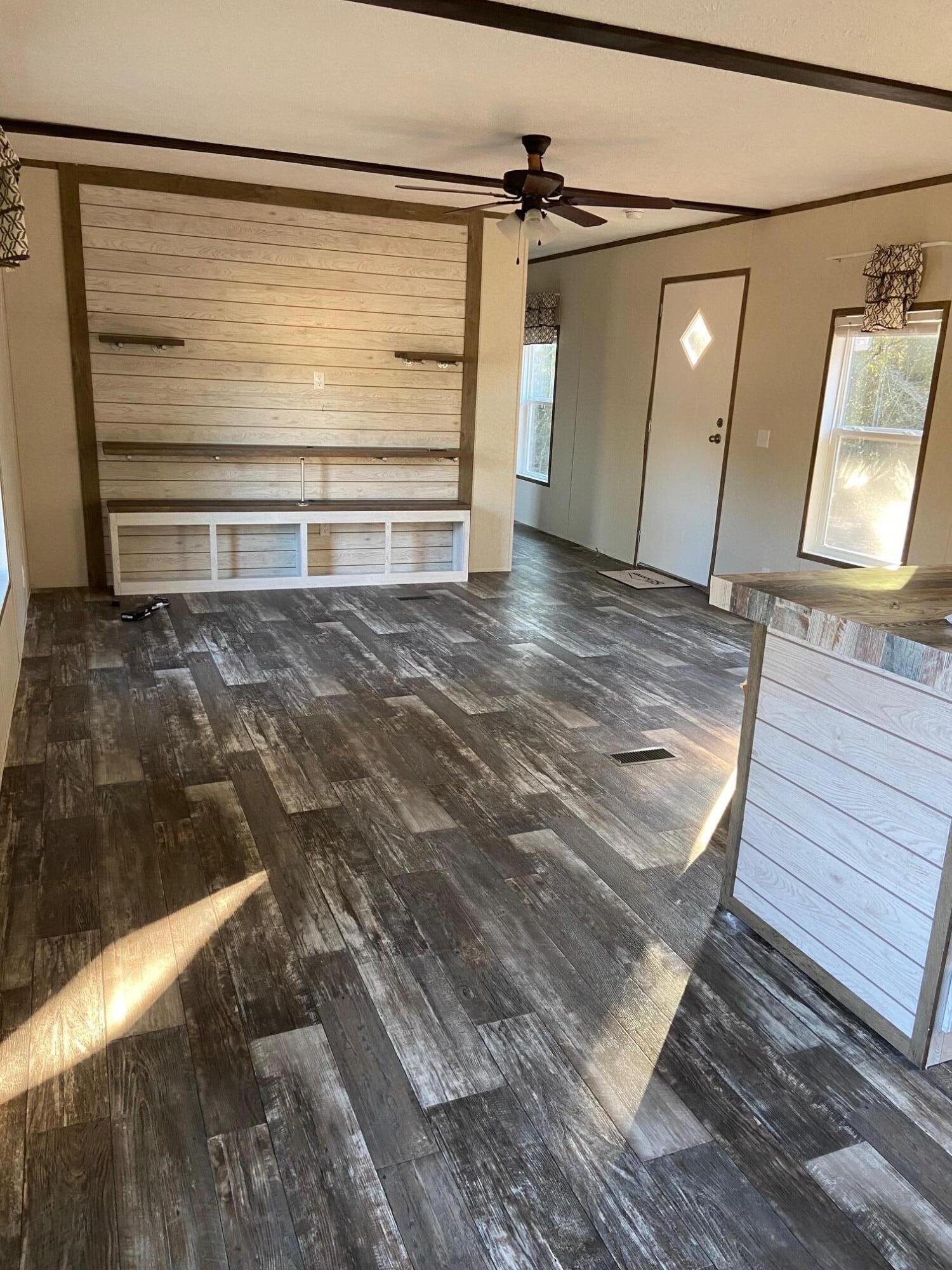 THE PINES - Residential