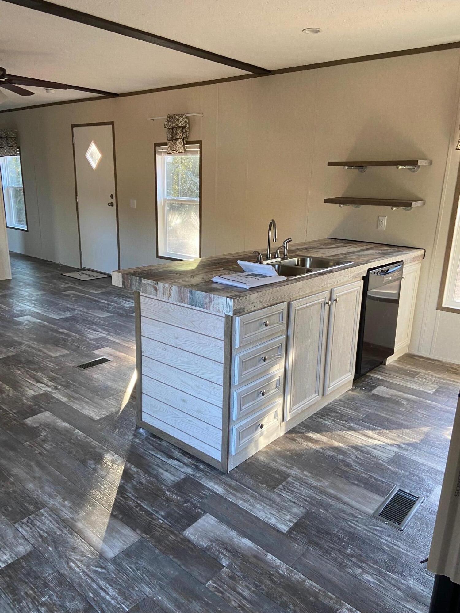 THE PINES - Residential