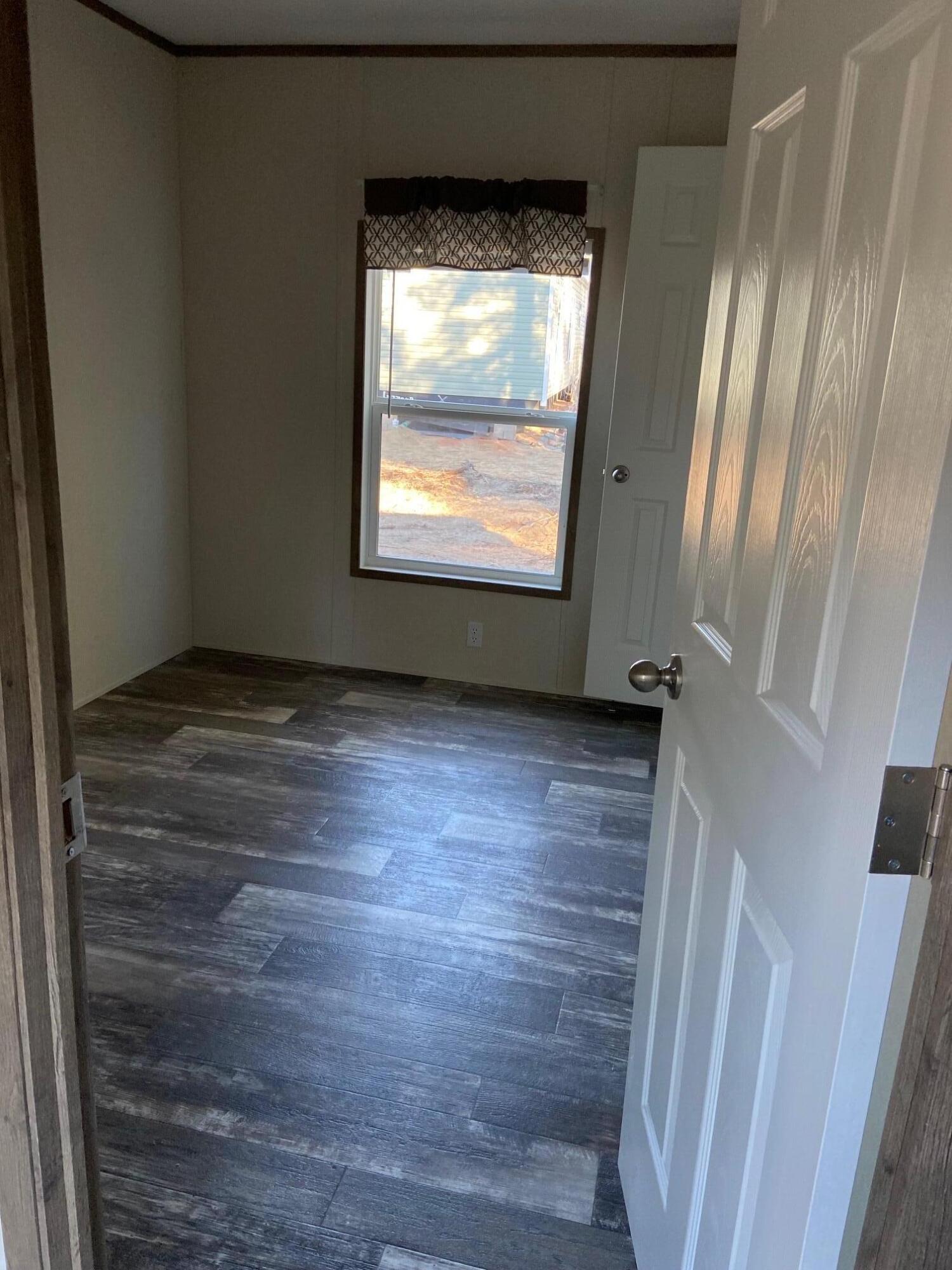 THE PINES - Residential