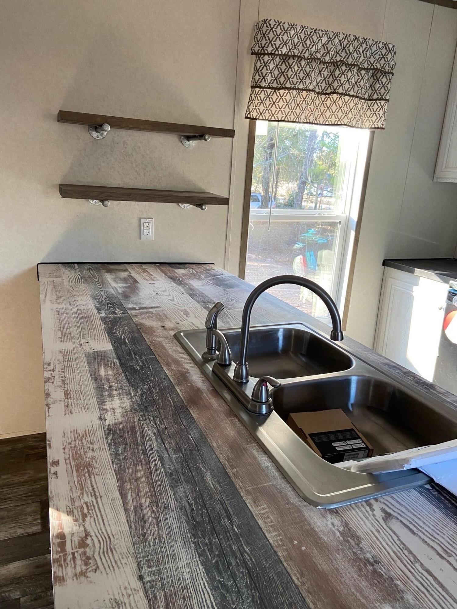 THE PINES - Residential