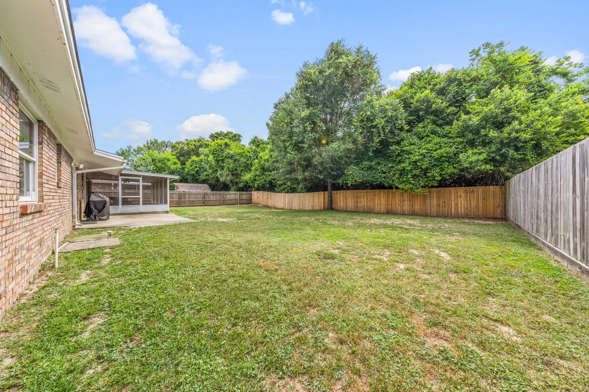 SHERWOOD FOREST - Residential Lease