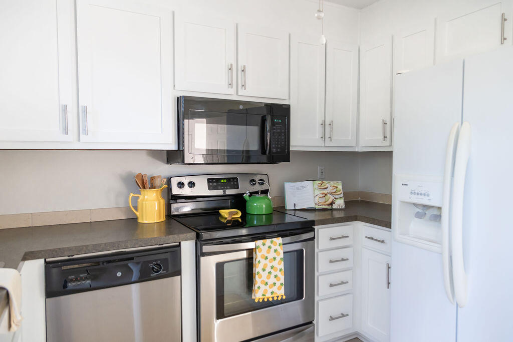 PINE MEADOWS 2ND ADDN - Residential