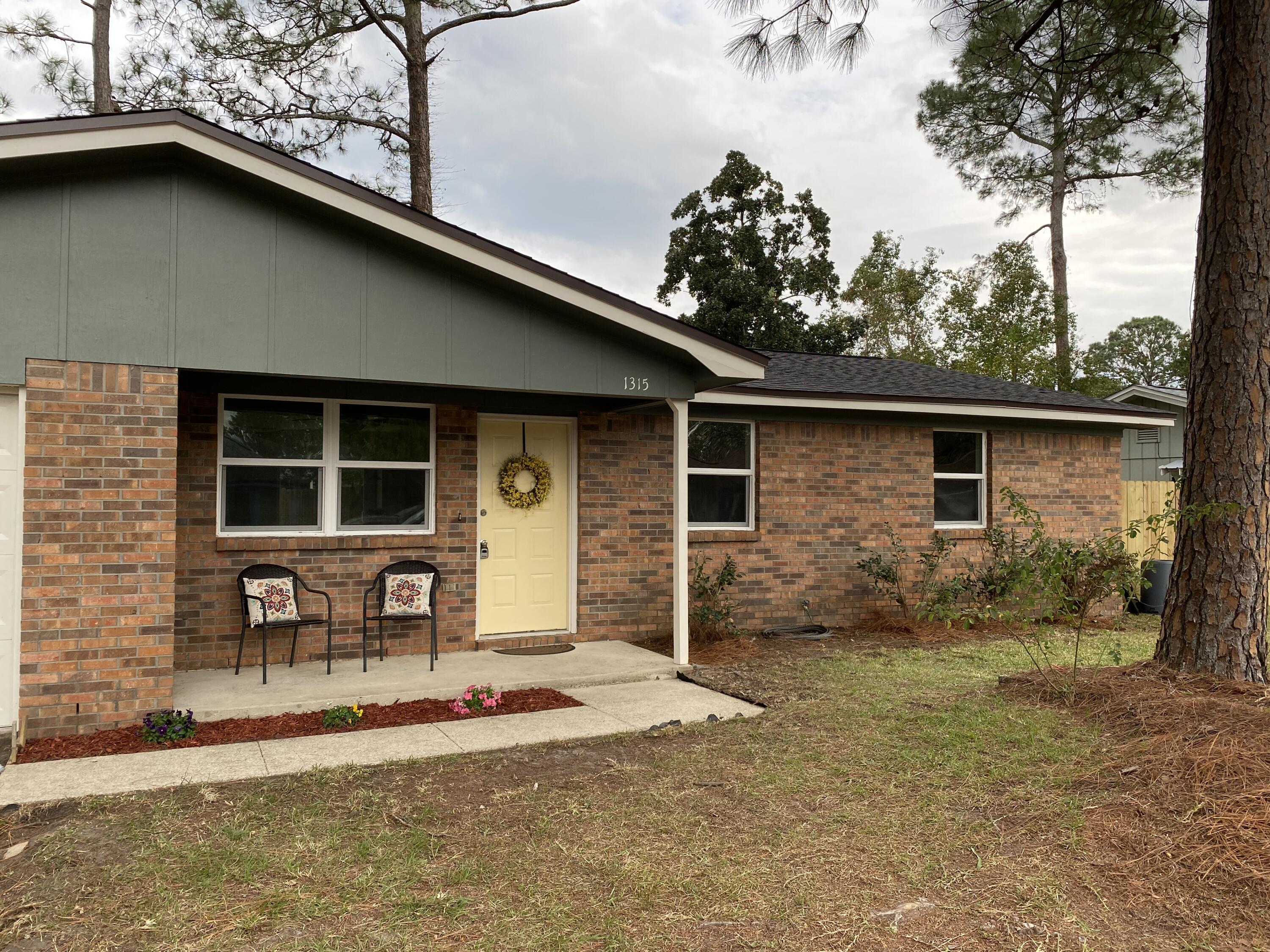 PINE MEADOWS 2ND ADDN - Residential