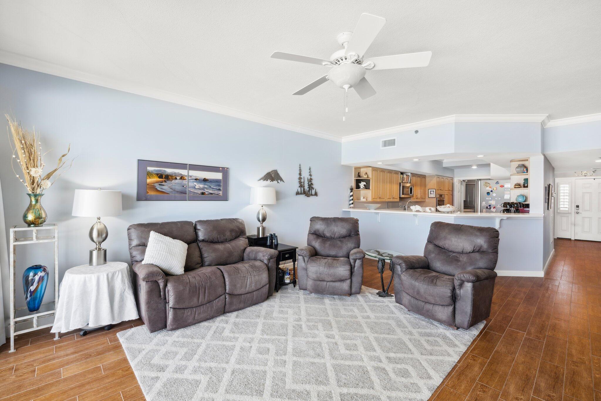 SUMMERWIND CONDOS - Residential