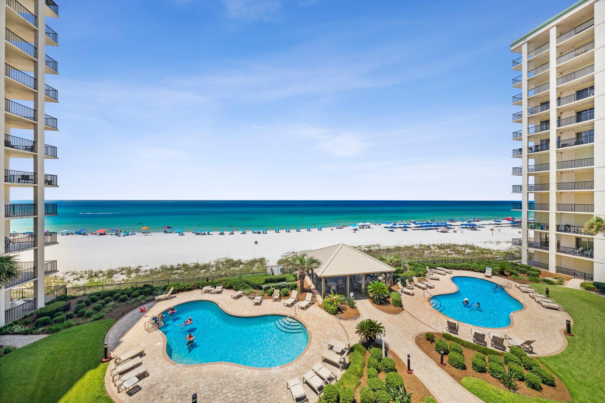SUMMERWIND CONDOS - Residential