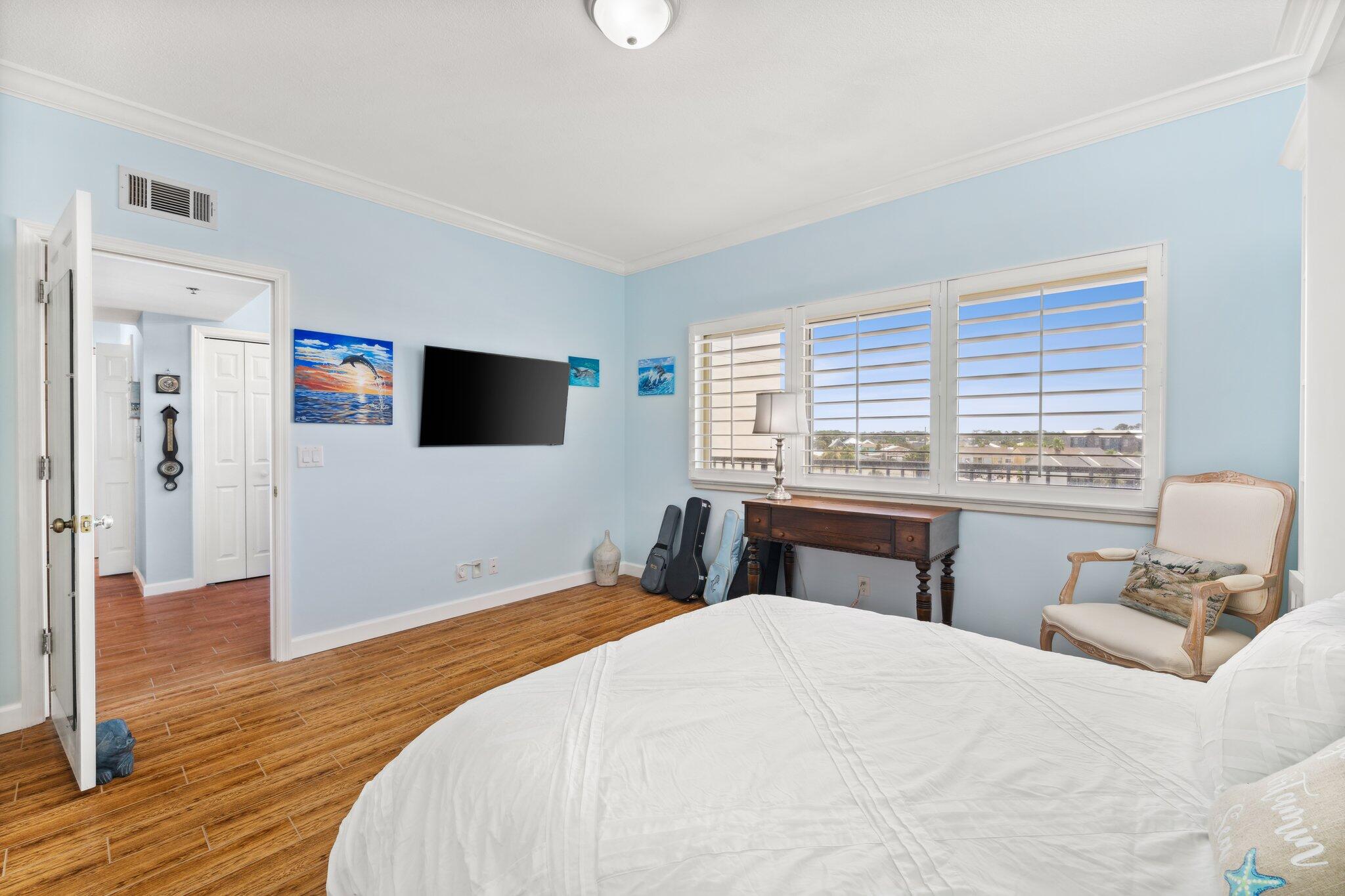 SUMMERWIND CONDOS - Residential