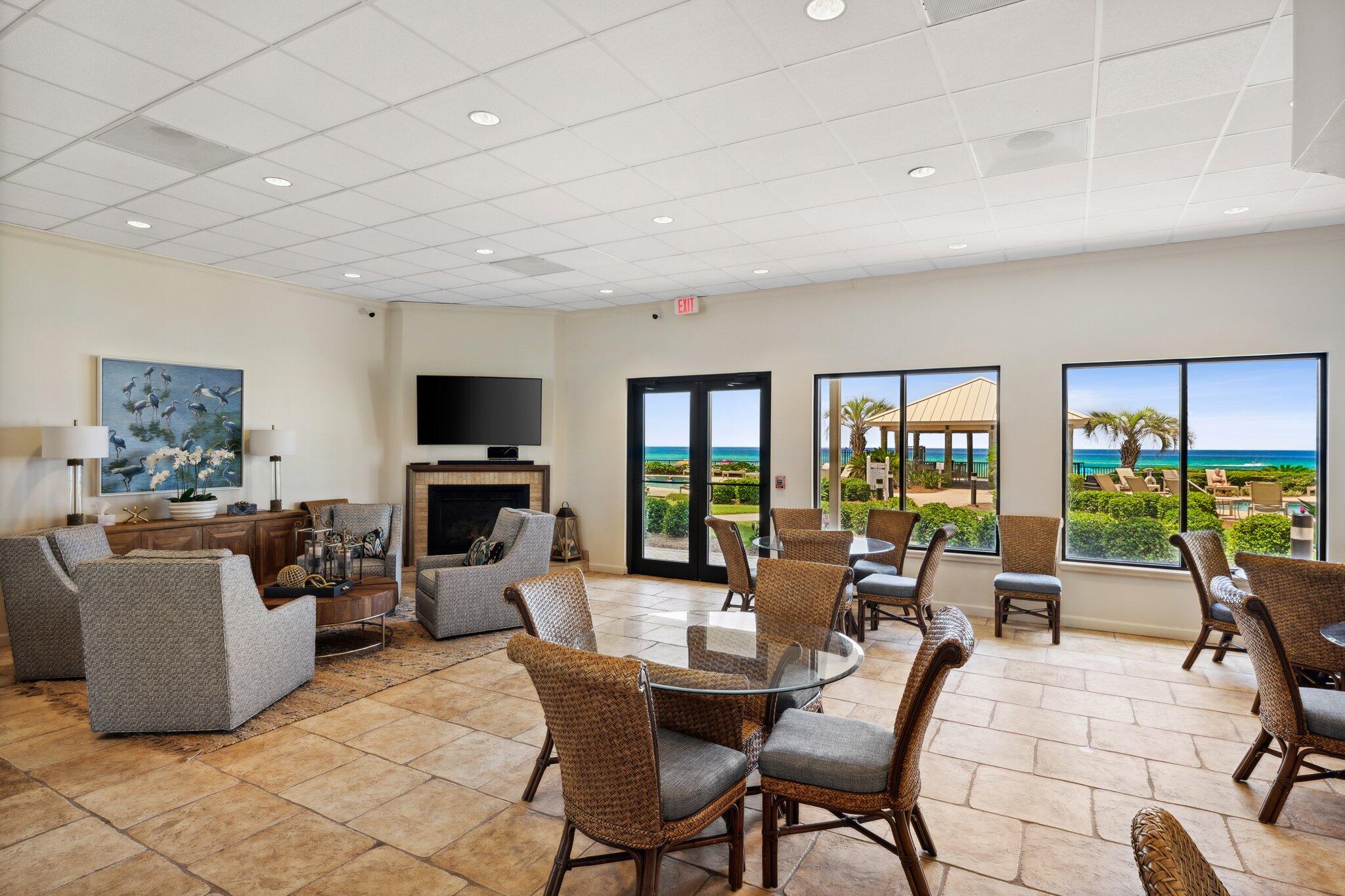 SUMMERWIND CONDOS - Residential