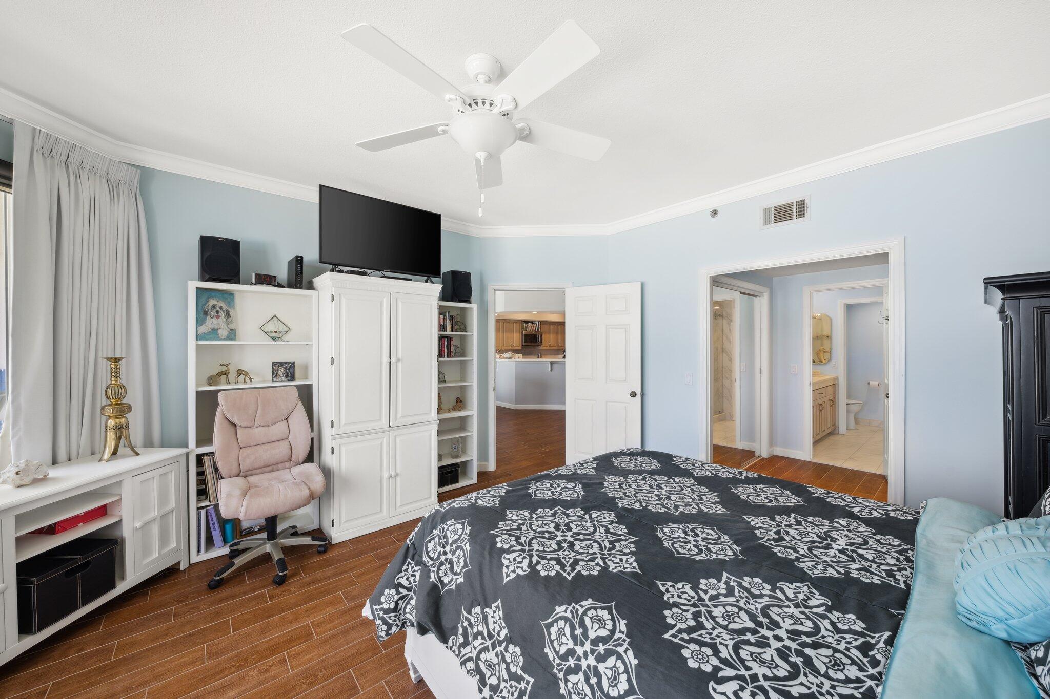 SUMMERWIND CONDOS - Residential