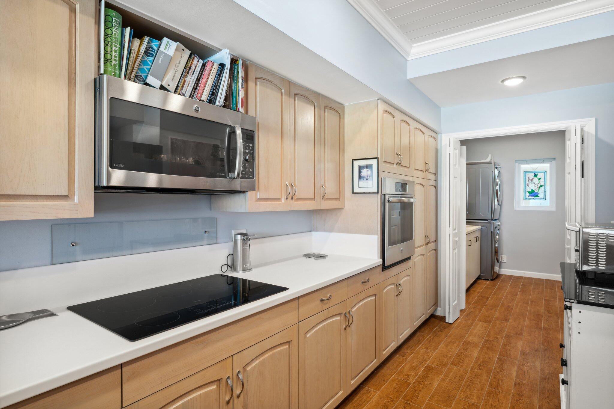 SUMMERWIND CONDOS - Residential