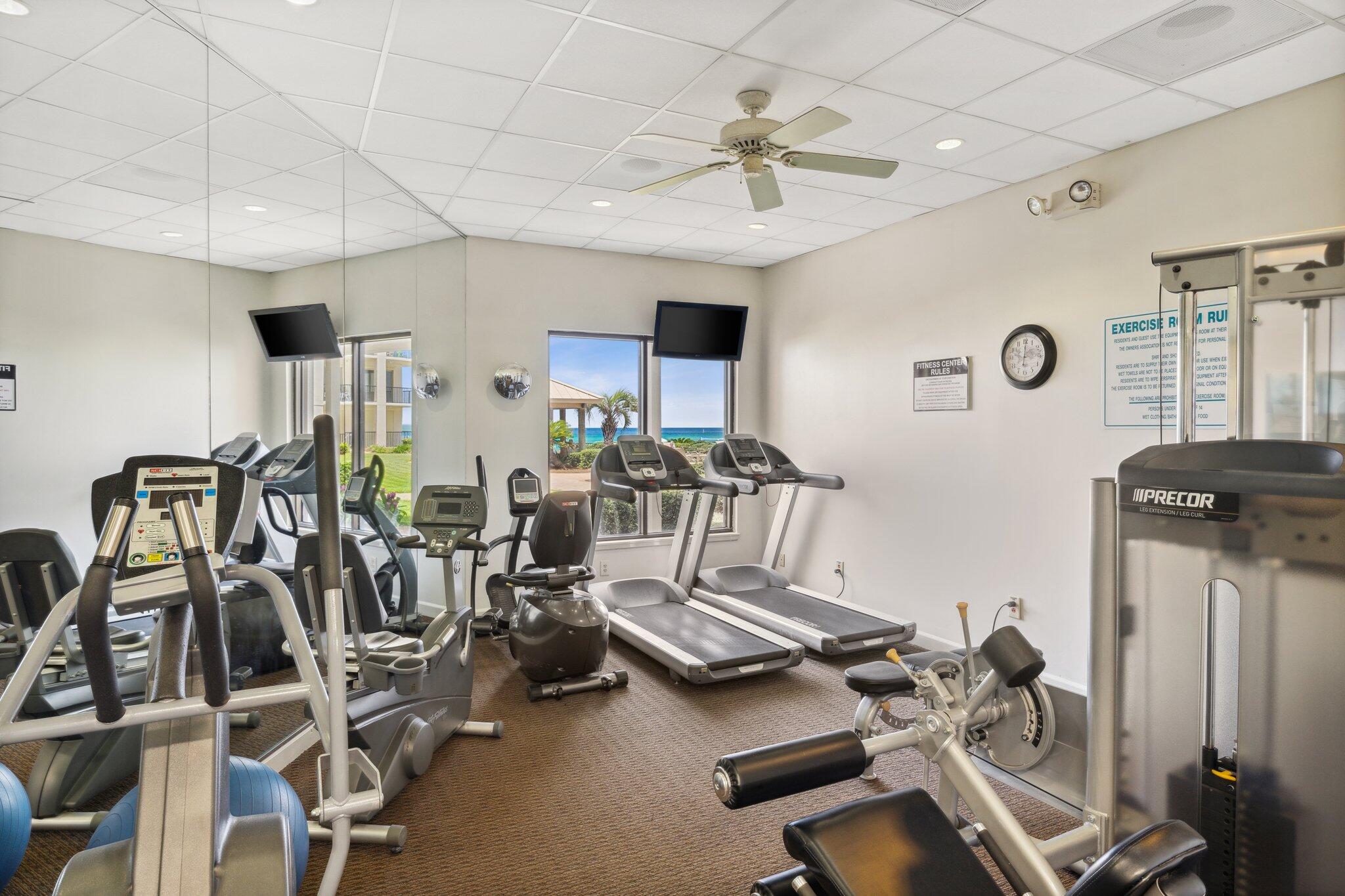 SUMMERWIND CONDOS - Residential