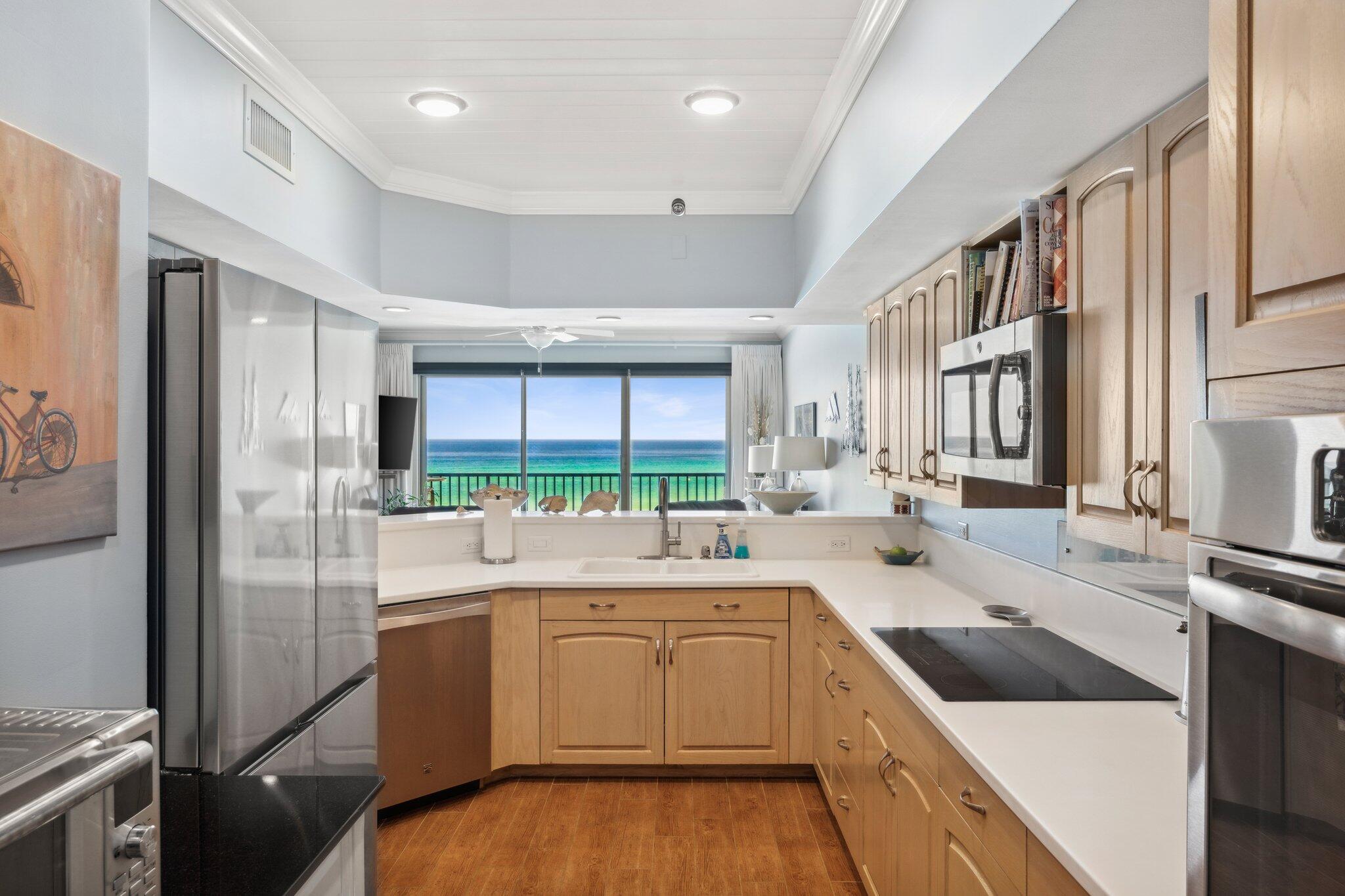 SUMMERWIND CONDOS - Residential