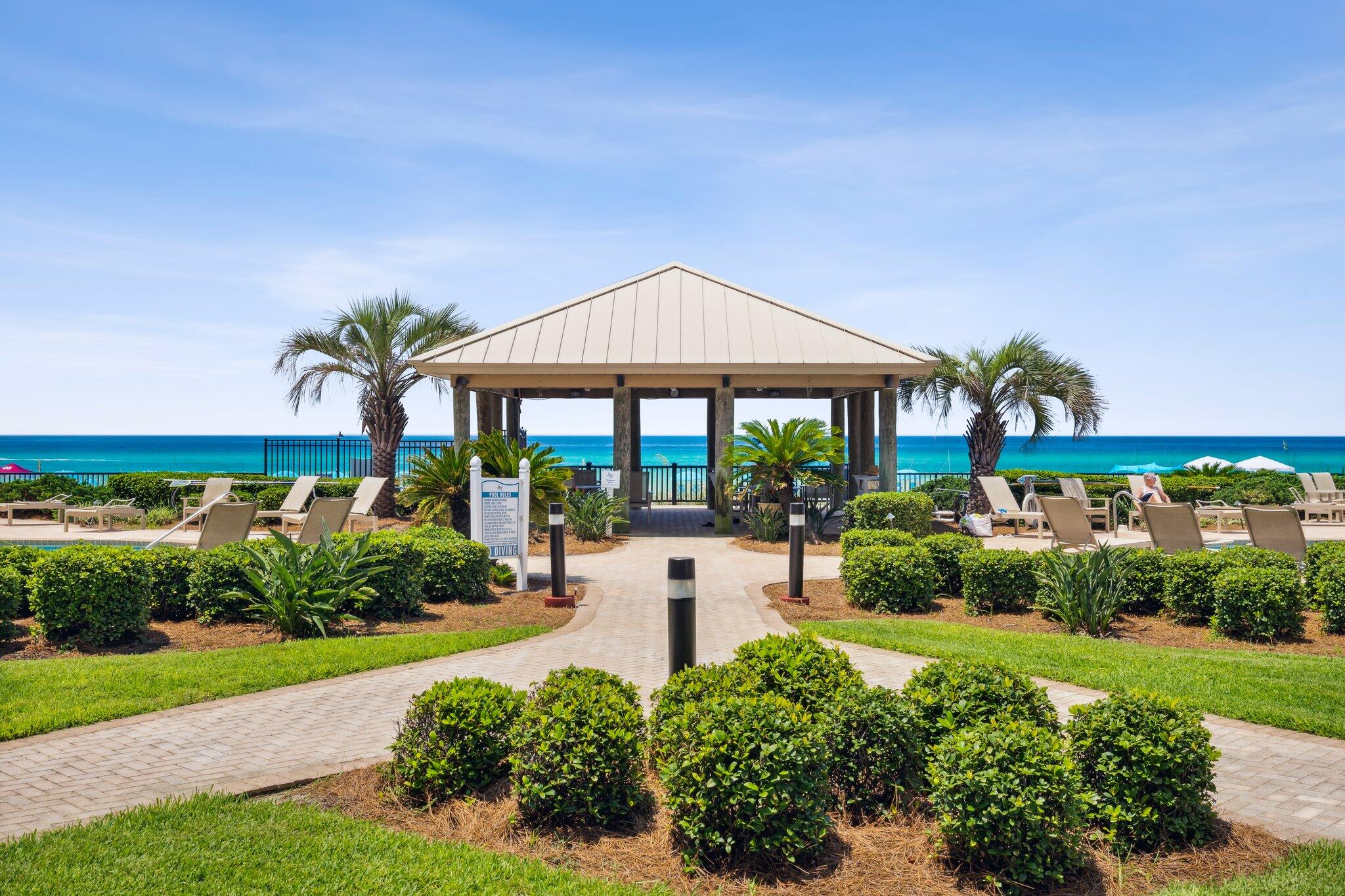 SUMMERWIND CONDOS - Residential