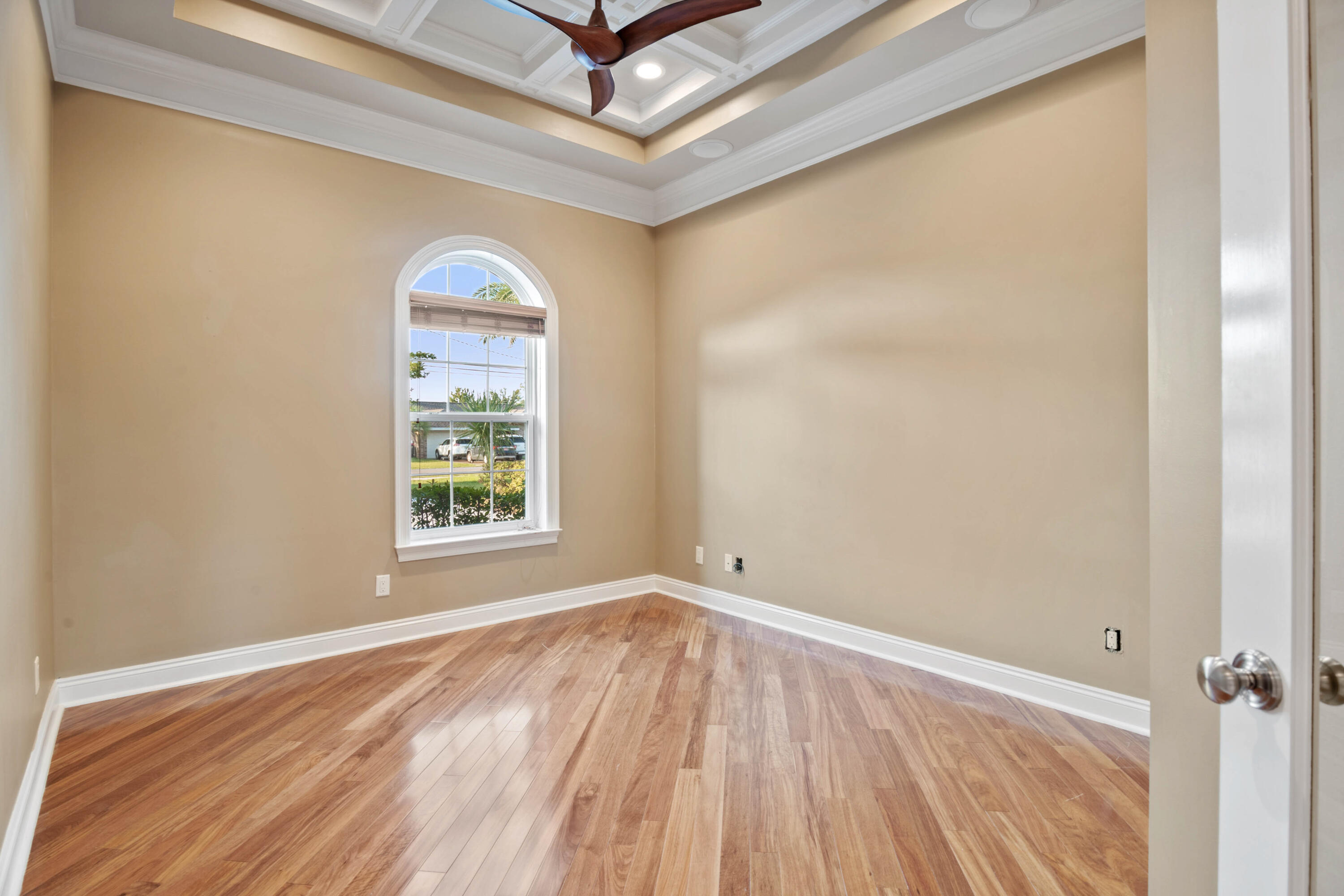 Eisenhower Circle - Residential