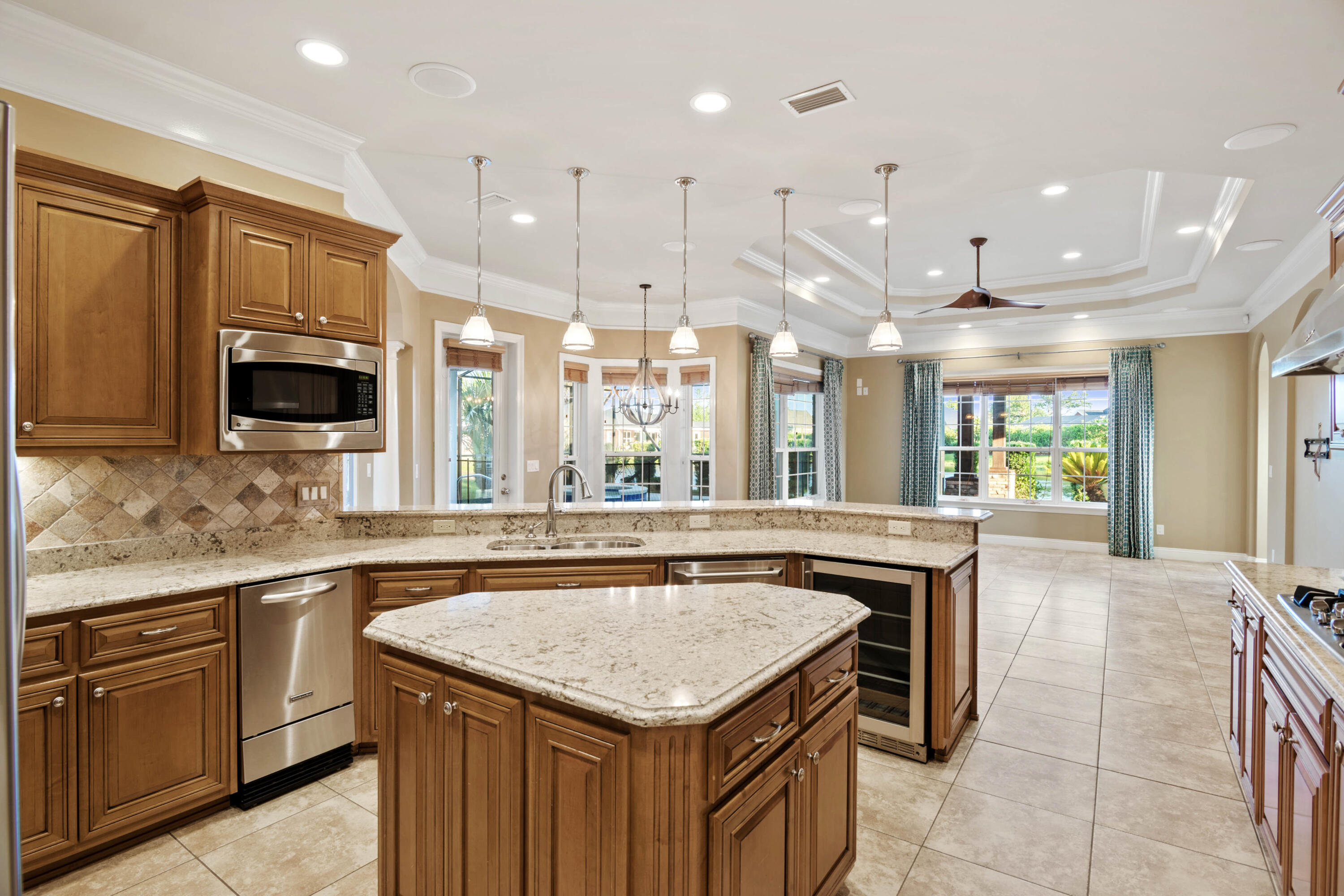 Eisenhower Circle - Residential