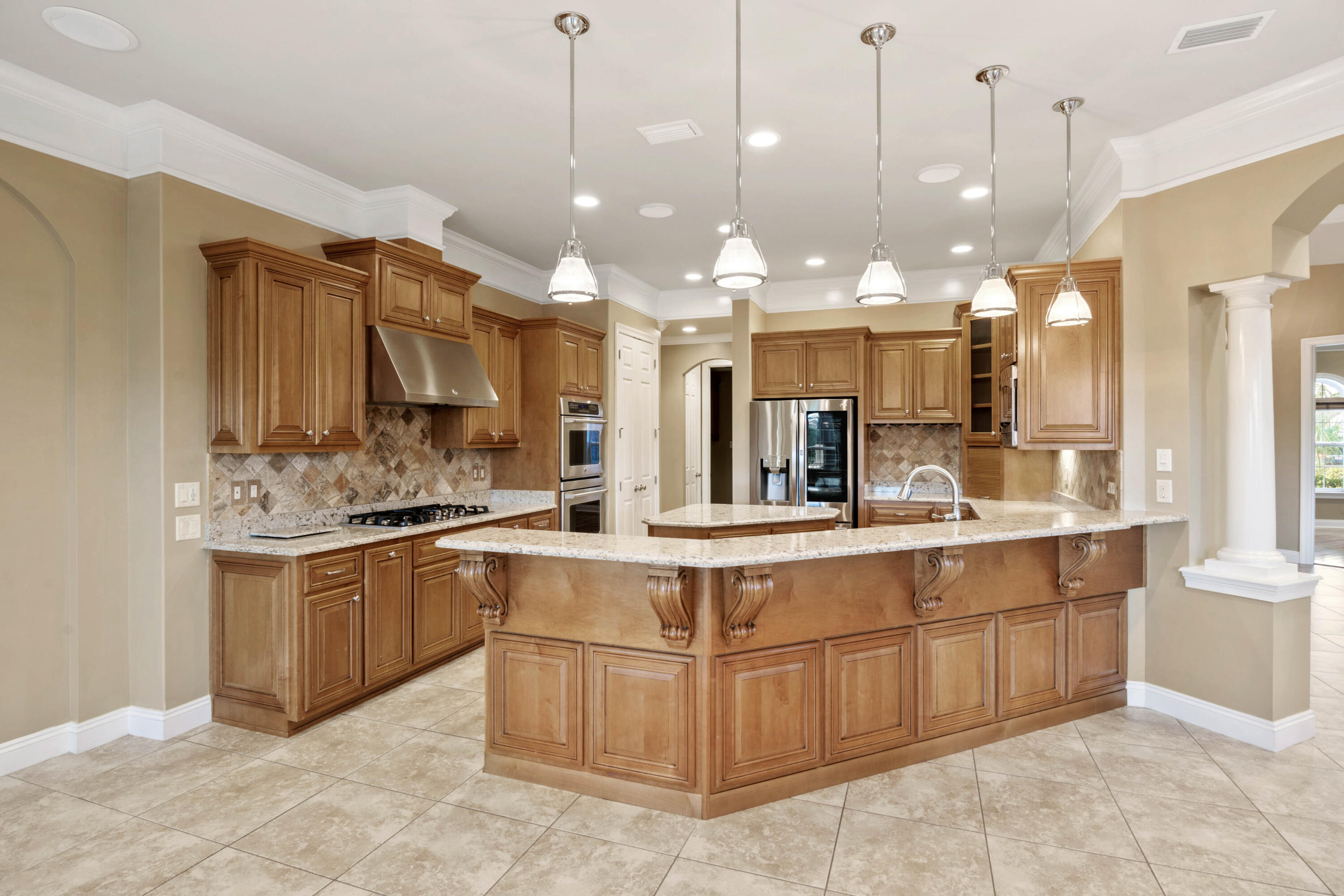 Eisenhower Circle - Residential