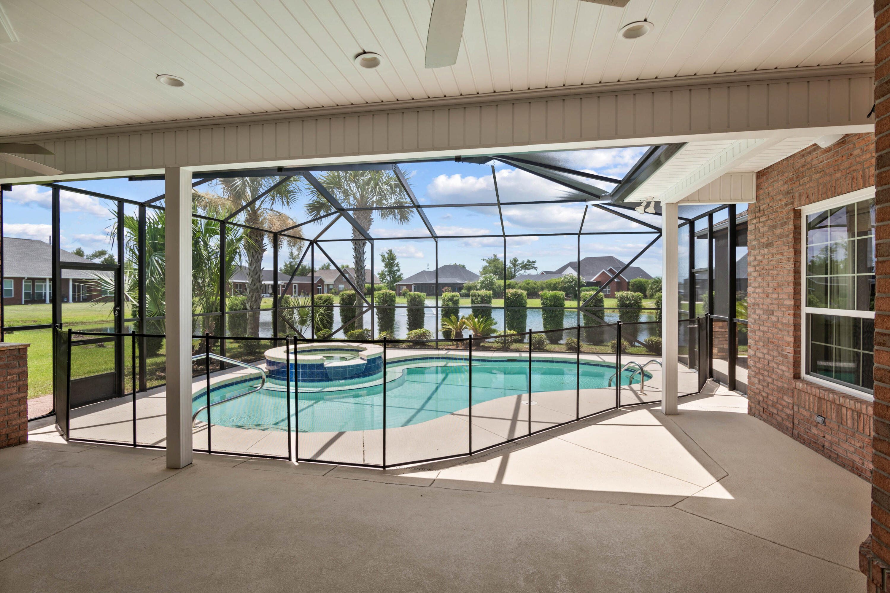 Eisenhower Circle - Residential