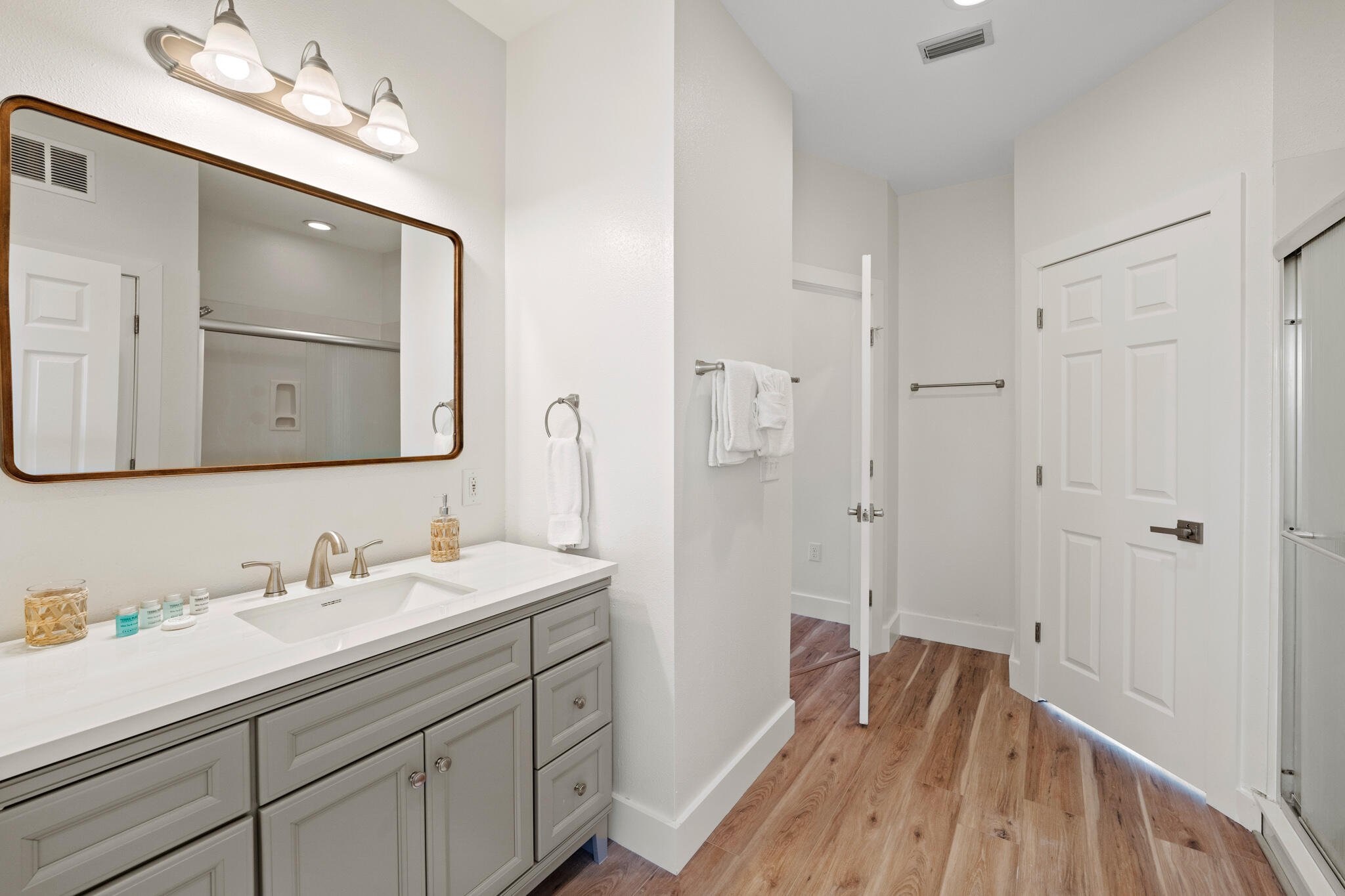 NO RECORDED SUBDIVISION - Residential