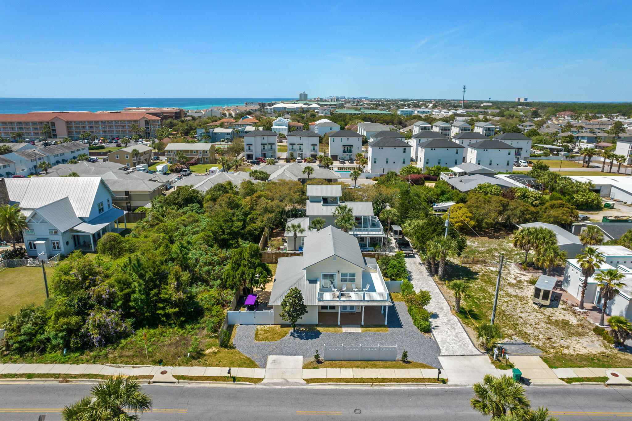 NO RECORDED SUBDIVISION - Residential