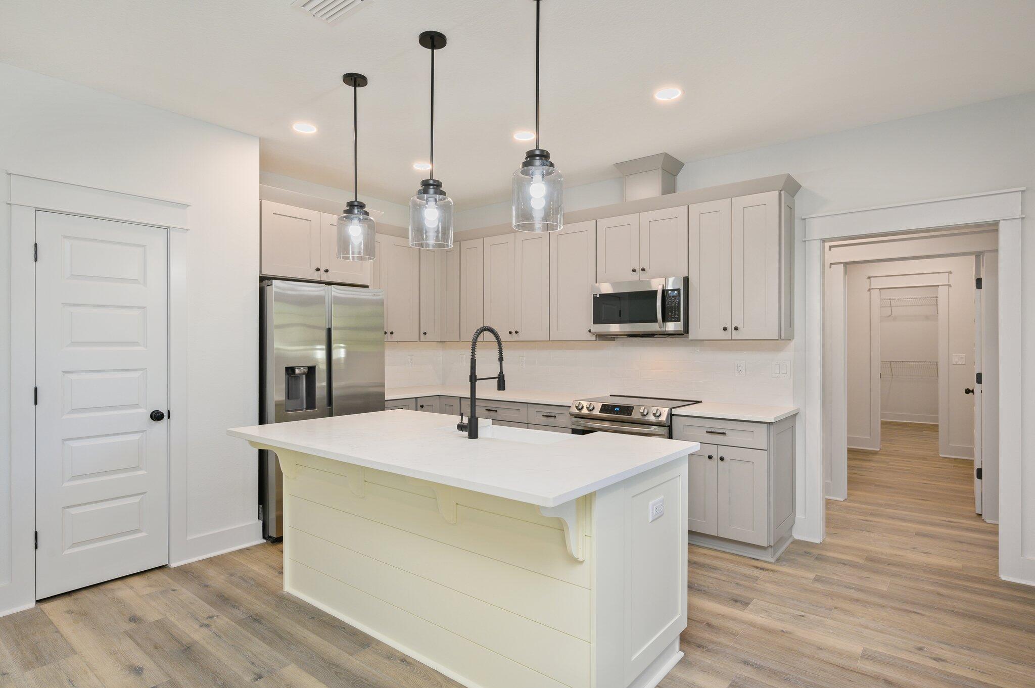 GARDEN CITY - Residential