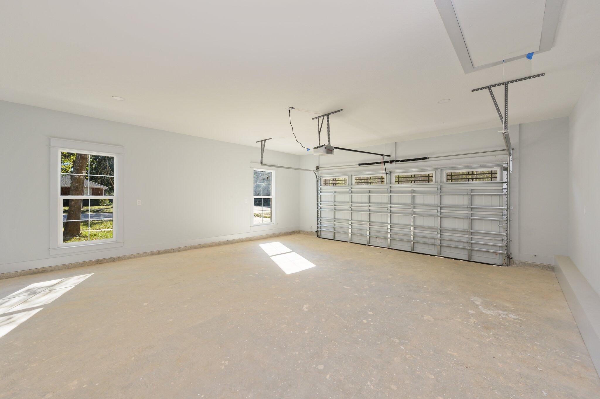 GARDEN CITY - Residential