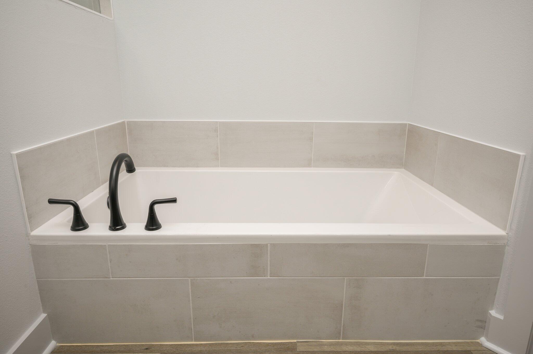 GARDEN CITY - Residential