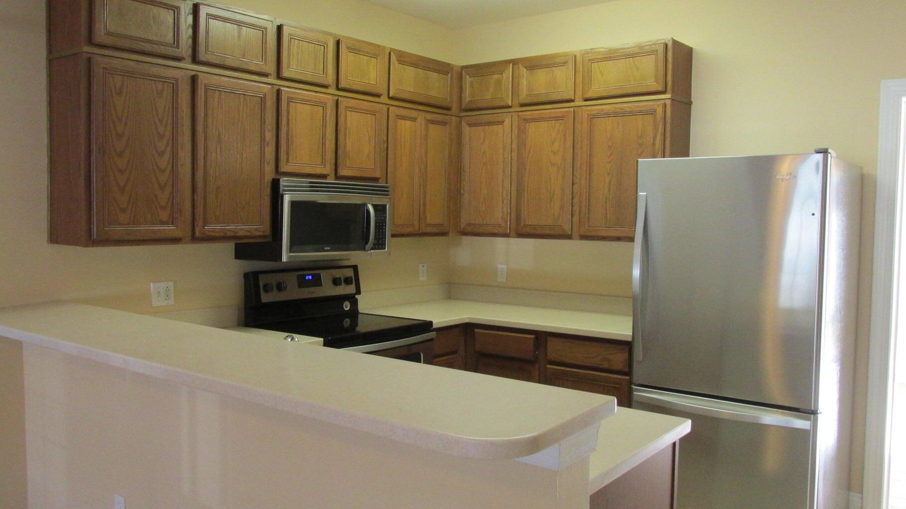 SANDAL BEACH - Residential Lease