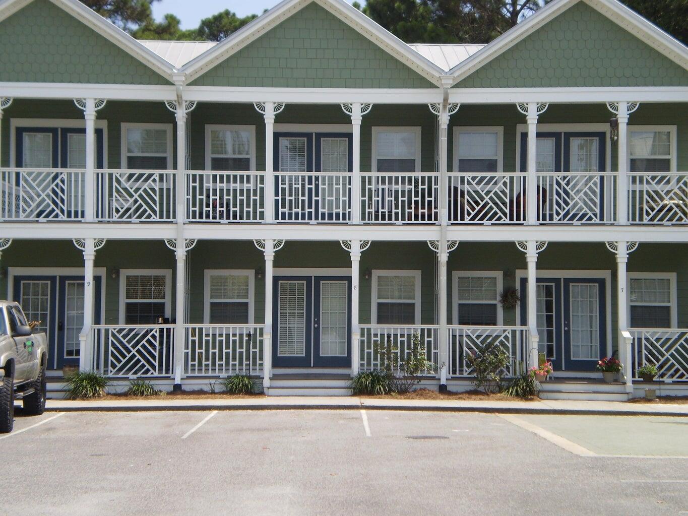 SANDAL BEACH - Residential Lease