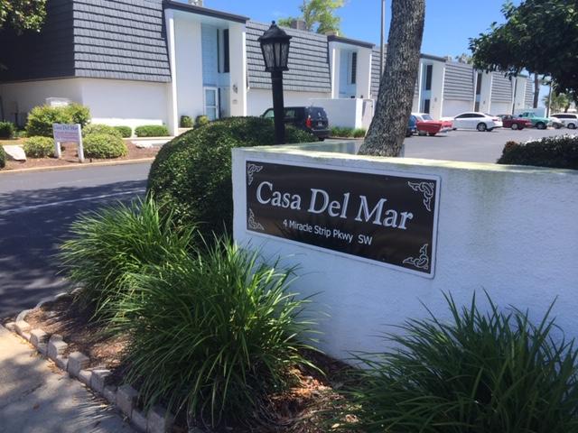 CASA DEL MAR - Residential