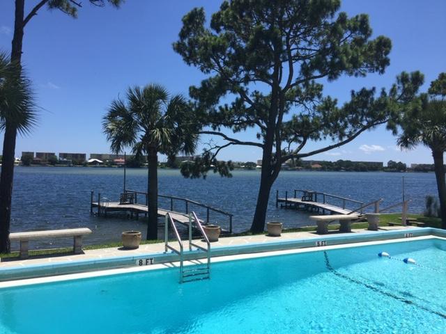 CASA DEL MAR - Residential