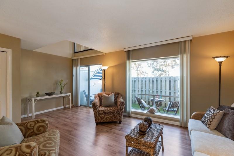 CASA DEL MAR - Residential