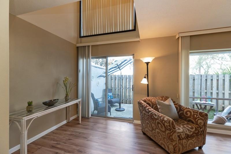 CASA DEL MAR - Residential