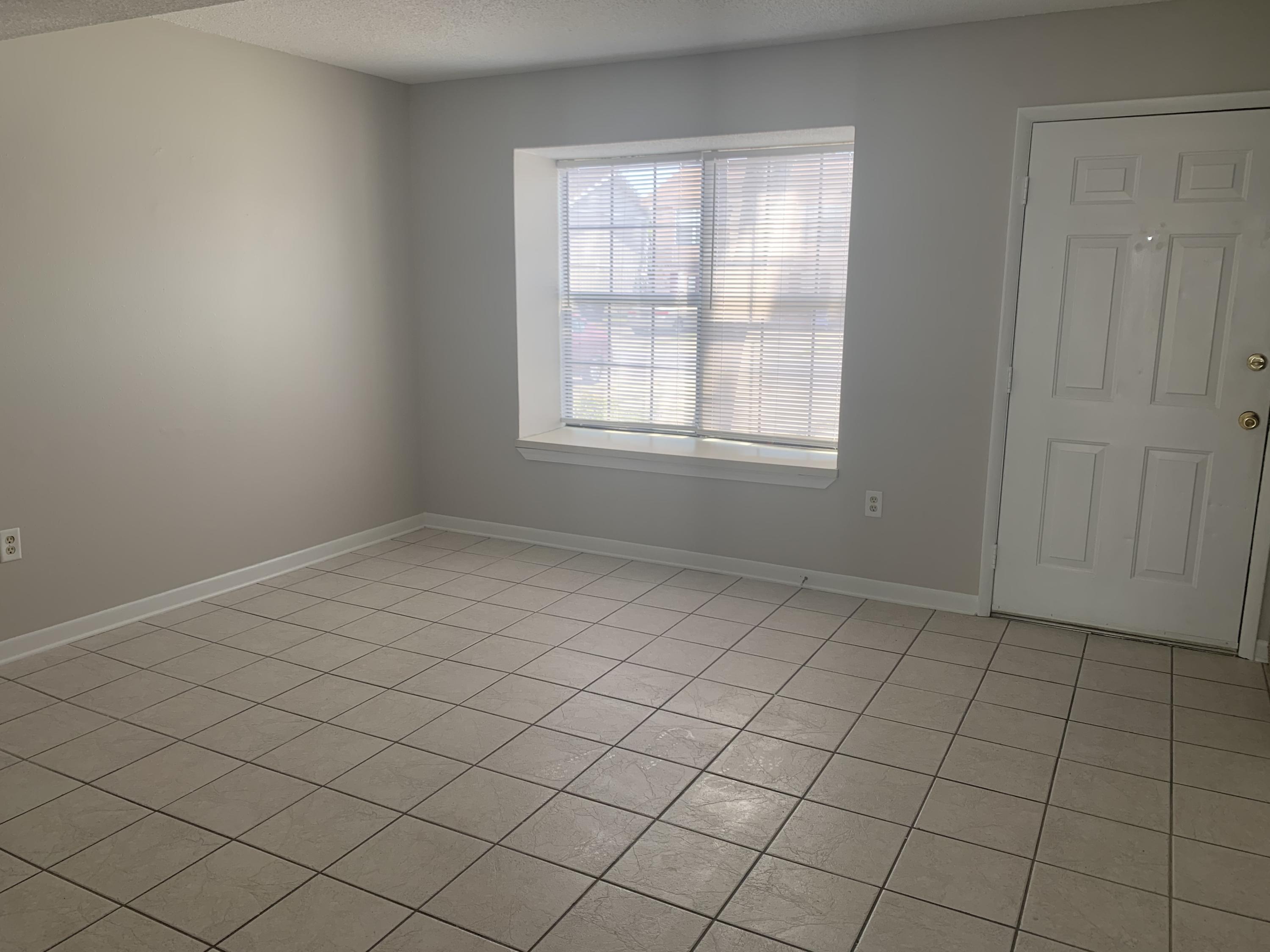 VIKING MANOR PH 1 - Residential Lease