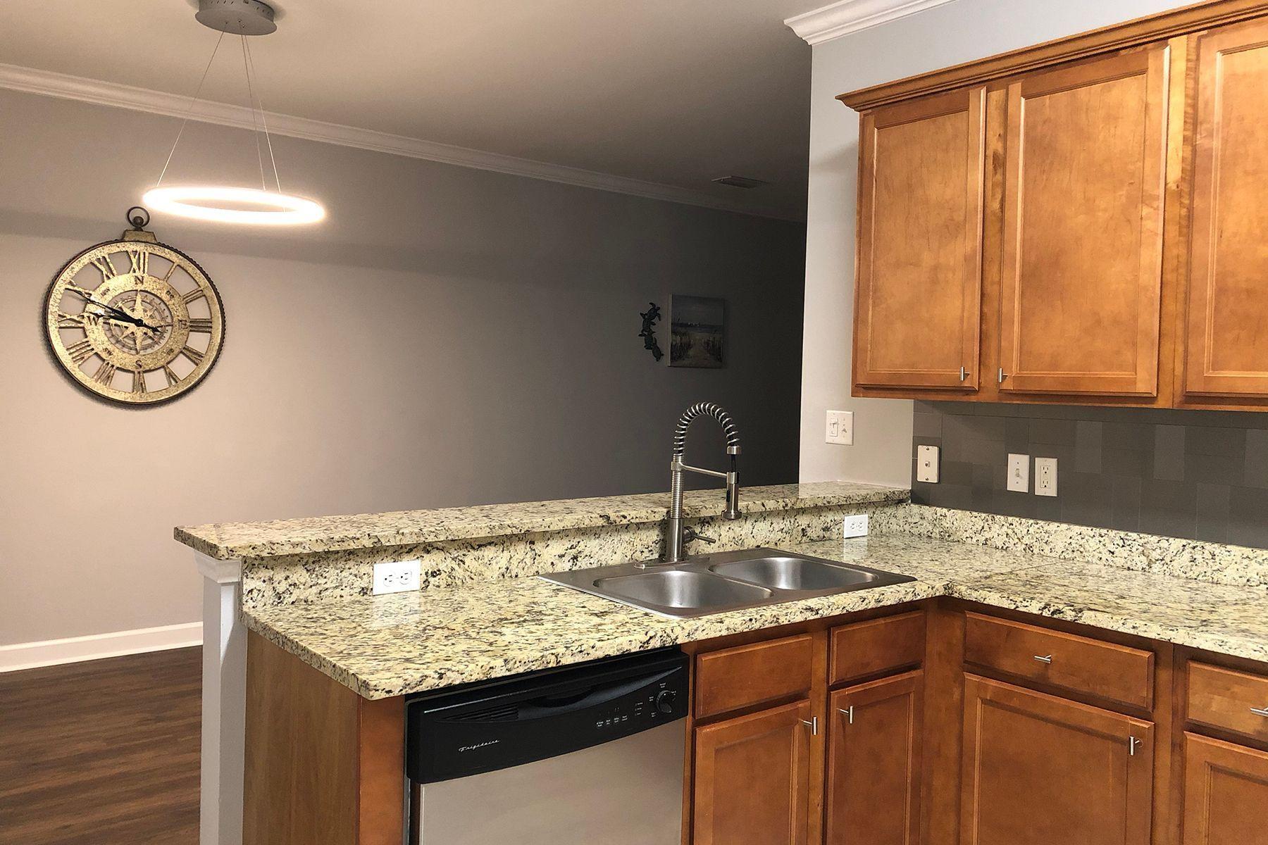 CARONDOLET T/H - Residential