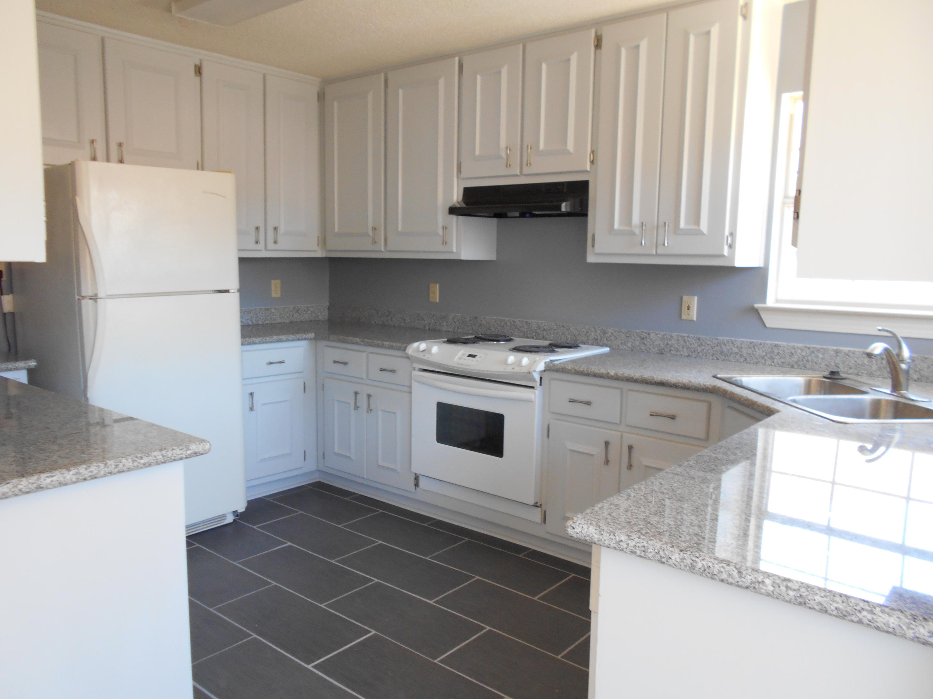 COLINA DEL ORO - Residential Lease