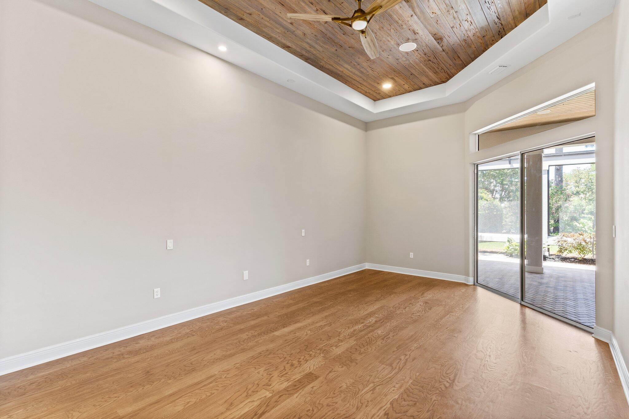 BURNT PINE - Residential