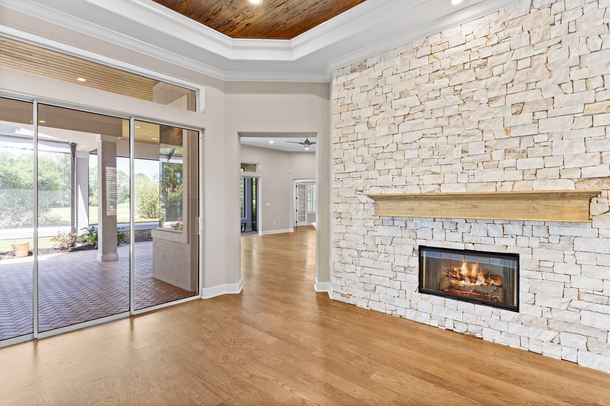 BURNT PINE - Residential