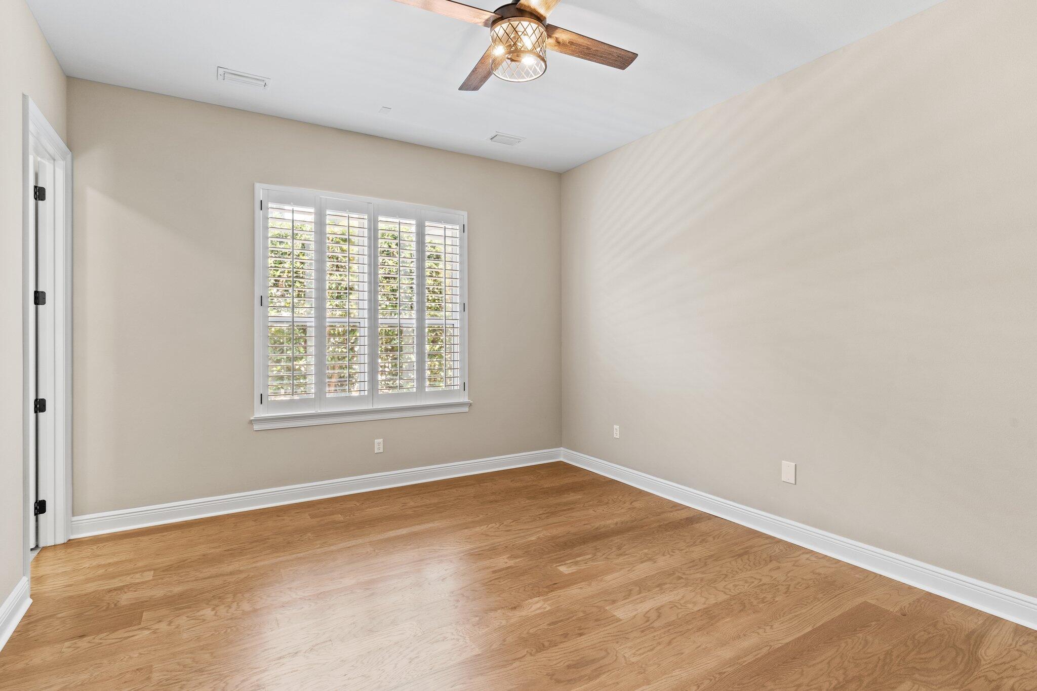BURNT PINE - Residential
